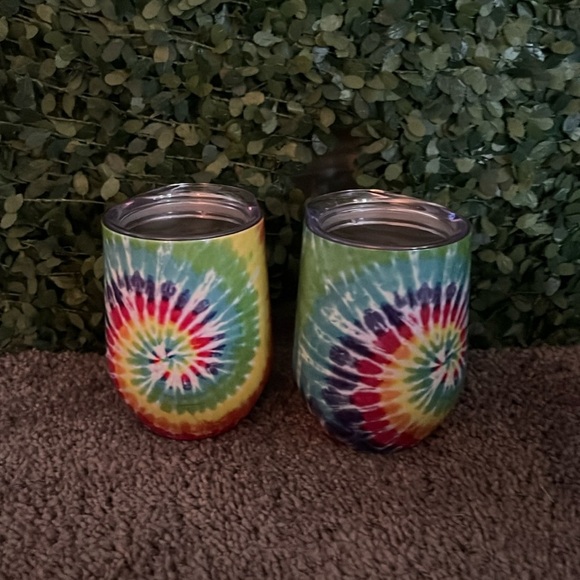 2 Tye Dye 12 ounce Insulated Wine Cups NEW - Picture 1 of 3